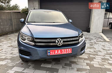 Внедорожник / Кроссовер Volkswagen Tiguan 2016 в Николаеве
