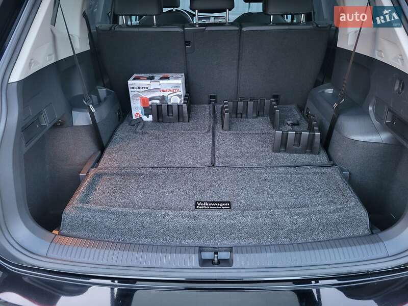 Внедорожник / Кроссовер Volkswagen Tiguan 2018 в Днепре