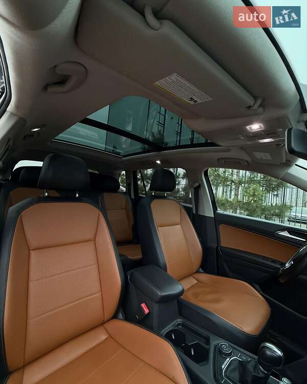 Позашляховик / Кросовер Volkswagen Tiguan 2018 в Львові