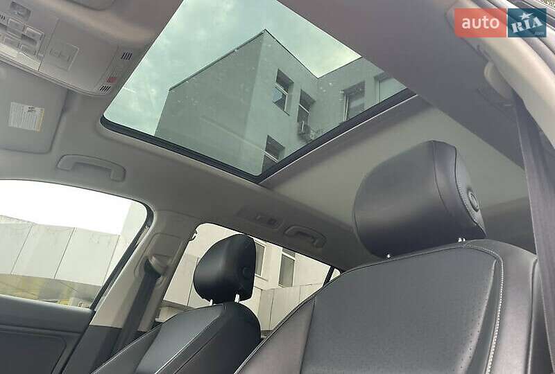 Внедорожник / Кроссовер Volkswagen Tiguan 2017 в Львове