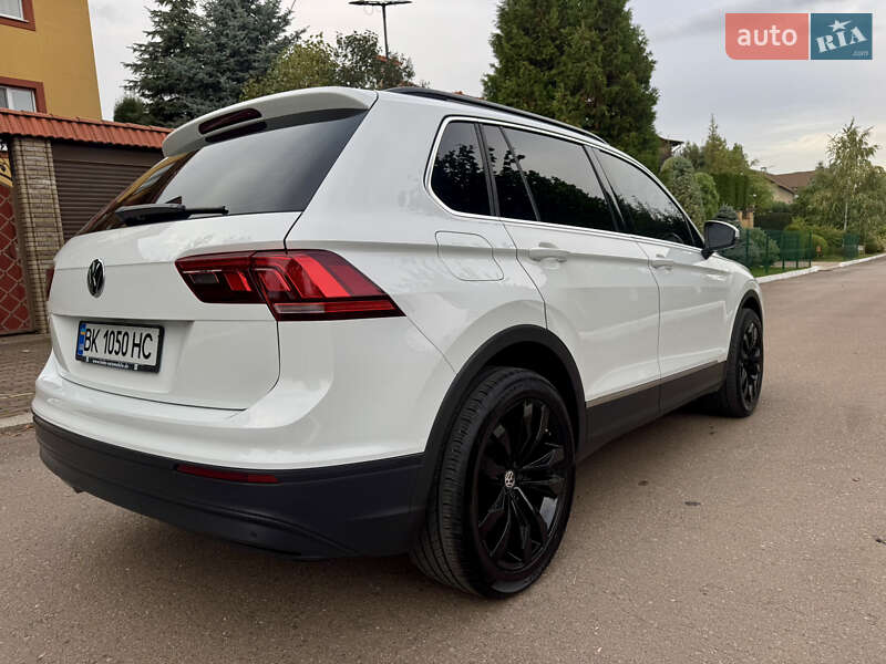 Позашляховик / Кросовер Volkswagen Tiguan 2017 в Рівному фото 12 Позашляховик / Кросовер Volkswagen Tiguan 2017 в Рівному