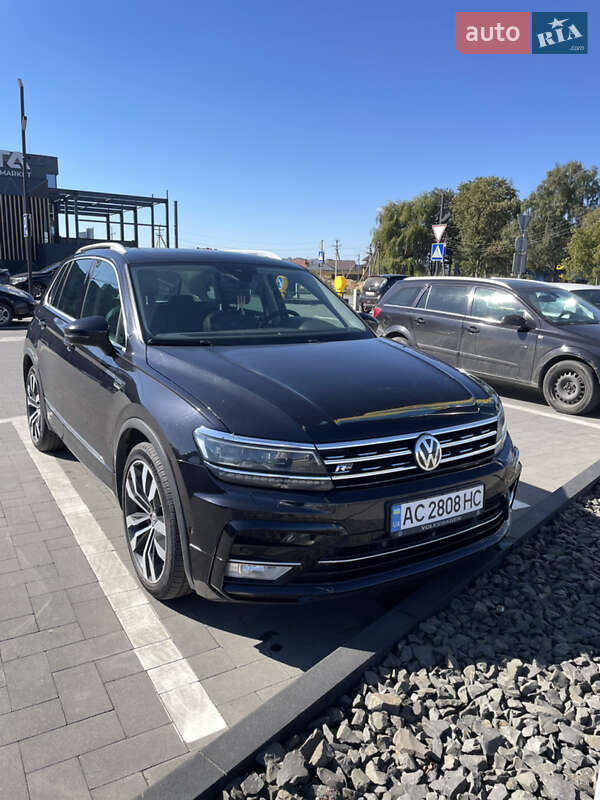 Внедорожник / Кроссовер Volkswagen Tiguan 2016 в Луцке