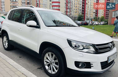 Внедорожник / Кроссовер Volkswagen Tiguan 2013 в Киеве