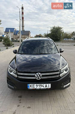 Позашляховик / Кросовер Volkswagen Tiguan 2016 в Дніпрі