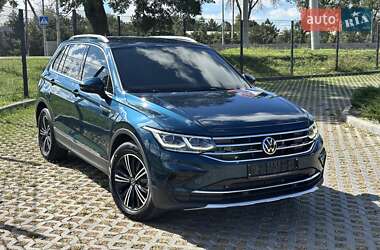 Внедорожник / Кроссовер Volkswagen Tiguan 2022 в Одессе