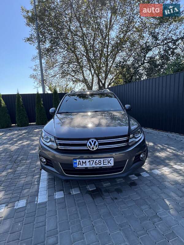 Внедорожник / Кроссовер Volkswagen Tiguan 2013 в Звягеле фото 2 Внедорожник / Кроссовер Volkswagen Tiguan 2013 в Звягеле