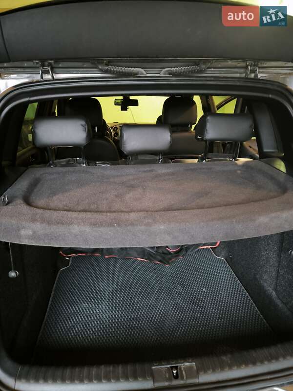 Внедорожник / Кроссовер Volkswagen Tiguan 2013 в Звягеле фото 5 Внедорожник / Кроссовер Volkswagen Tiguan 2013 в Звягеле