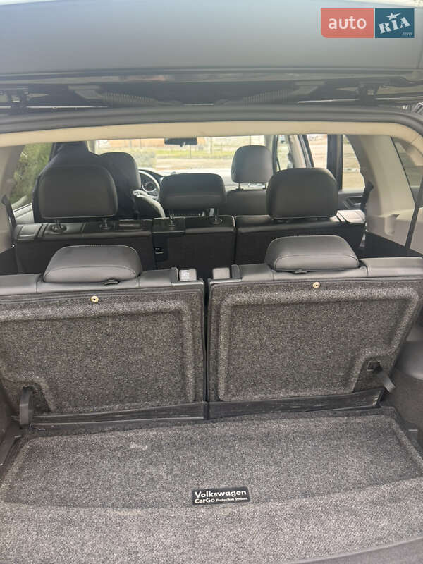 Внедорожник / Кроссовер Volkswagen Tiguan 2020 в Одессе