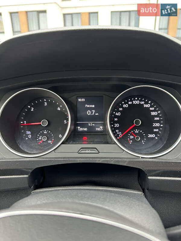 Внедорожник / Кроссовер Volkswagen Tiguan 2017 в Ровно