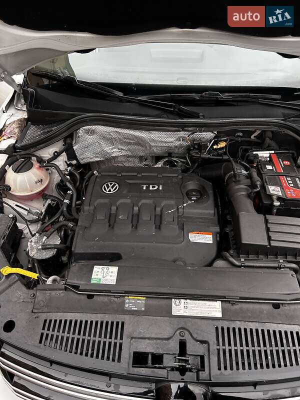 Позашляховик / Кросовер Volkswagen Tiguan 2015 в Києві