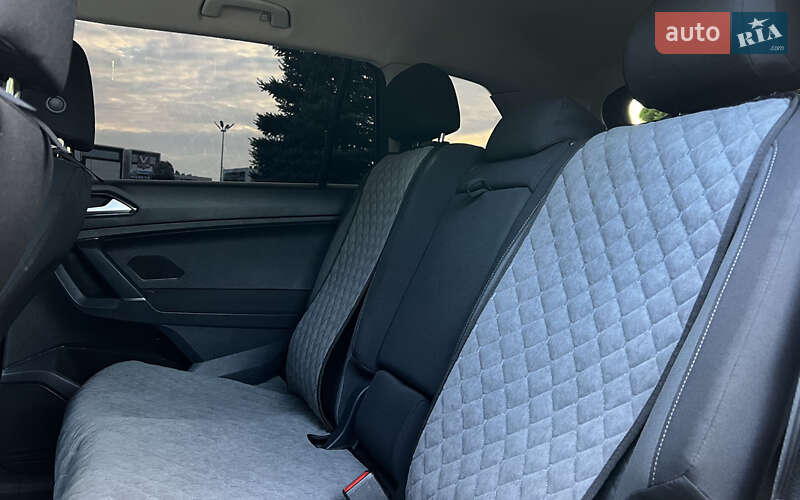 Внедорожник / Кроссовер Volkswagen Tiguan 2018 в Львове