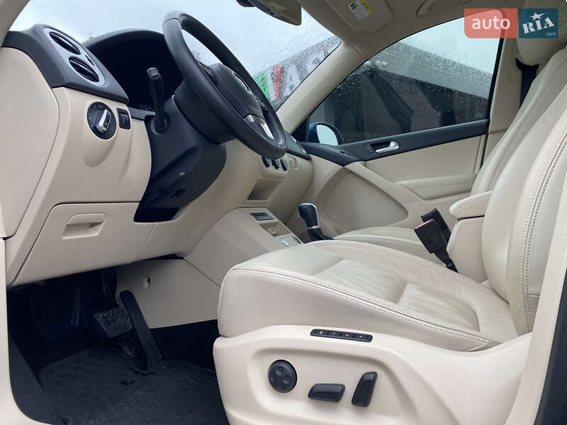 Позашляховик / Кросовер Volkswagen Tiguan 2017 в Львові