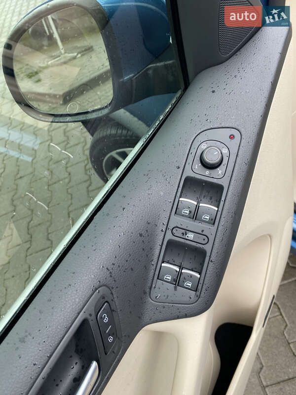 Позашляховик / Кросовер Volkswagen Tiguan 2017 в Львові