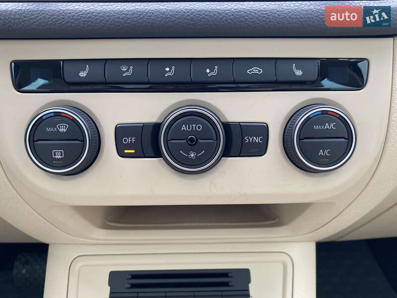 Позашляховик / Кросовер Volkswagen Tiguan 2017 в Львові