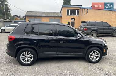 Внедорожник / Кроссовер Volkswagen Tiguan 2011 в Синельниково