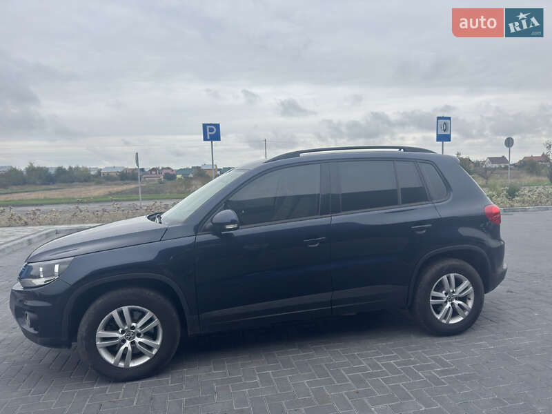 Позашляховик / Кросовер Volkswagen Tiguan 2015 в Красному