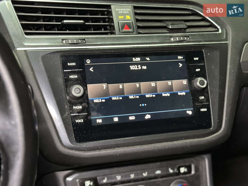 Внедорожник / Кроссовер Volkswagen Tiguan 2018 в Львове