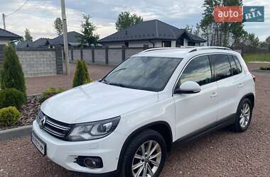 Позашляховик / Кросовер Volkswagen Tiguan 2016 в Києві