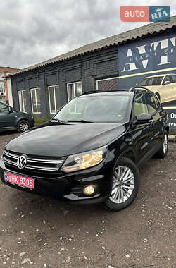 Внедорожник / Кроссовер Volkswagen Tiguan 2015 в Нежине