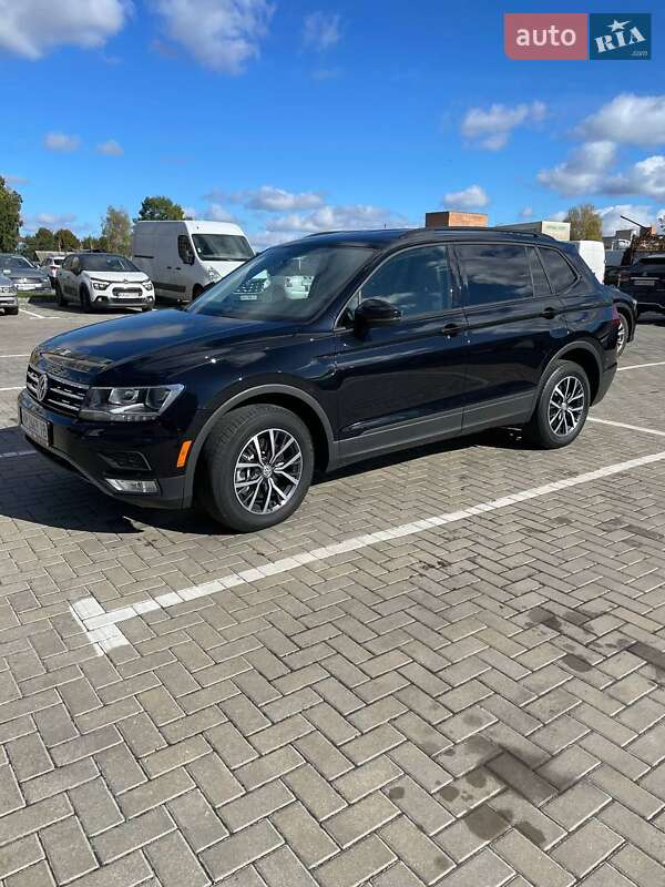 Внедорожник / Кроссовер Volkswagen Tiguan 2021 в Житомире