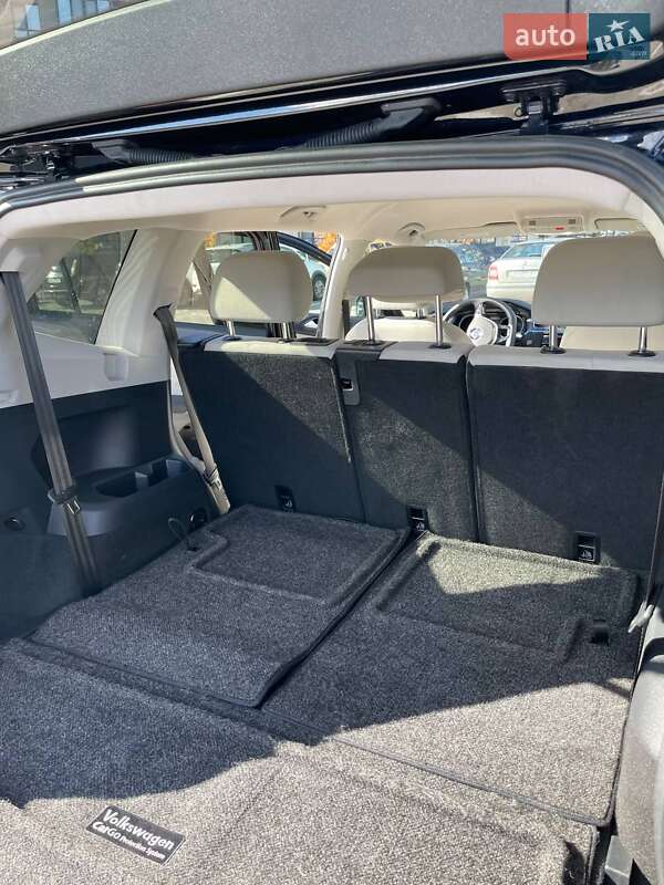 Внедорожник / Кроссовер Volkswagen Tiguan 2021 в Житомире