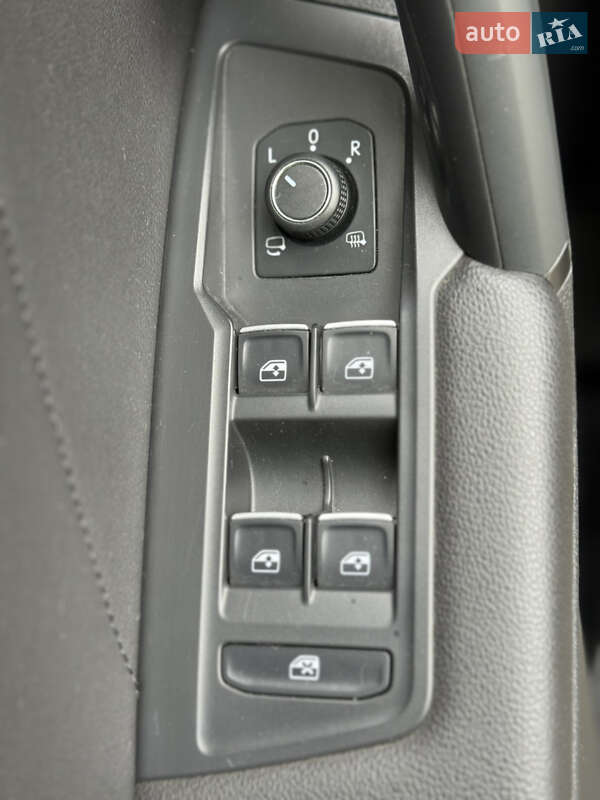 Внедорожник / Кроссовер Volkswagen Tiguan 2018 в Николаеве