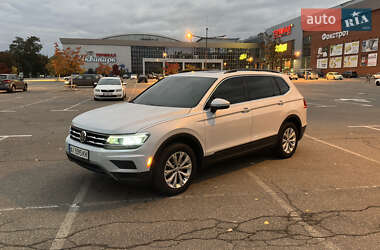 Внедорожник / Кроссовер Volkswagen Tiguan 2018 в Броварах