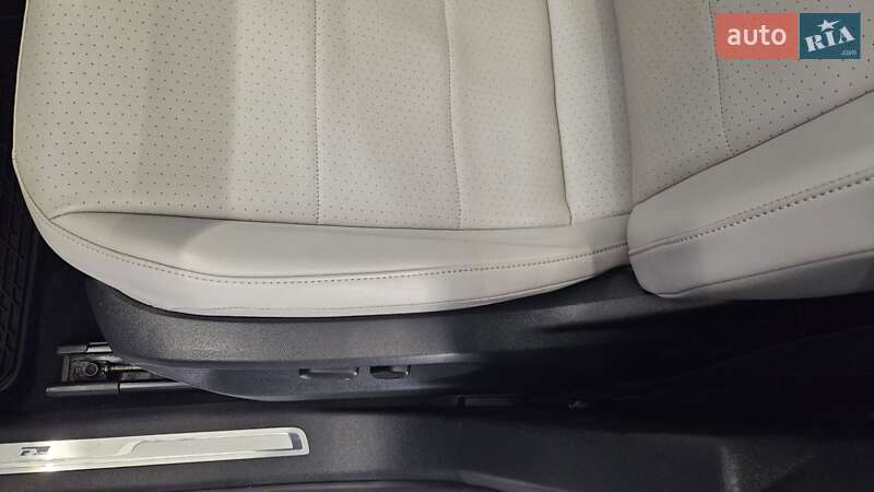 Внедорожник / Кроссовер Volkswagen Tiguan 2020 в Виннице