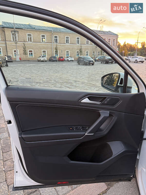 Внедорожник / Кроссовер Volkswagen Tiguan 2020 в Харькове фото 10 Внедорожник / Кроссовер Volkswagen Tiguan 2020 в Харькове