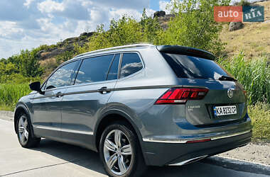 Внедорожник / Кроссовер Volkswagen Tiguan 2018 в Николаеве
