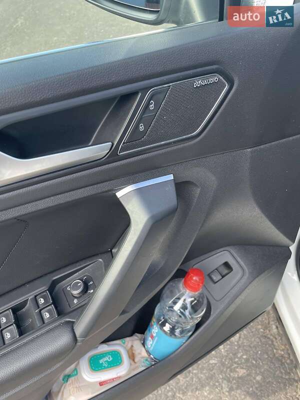 Внедорожник / Кроссовер Volkswagen Tiguan 2020 в Киеве