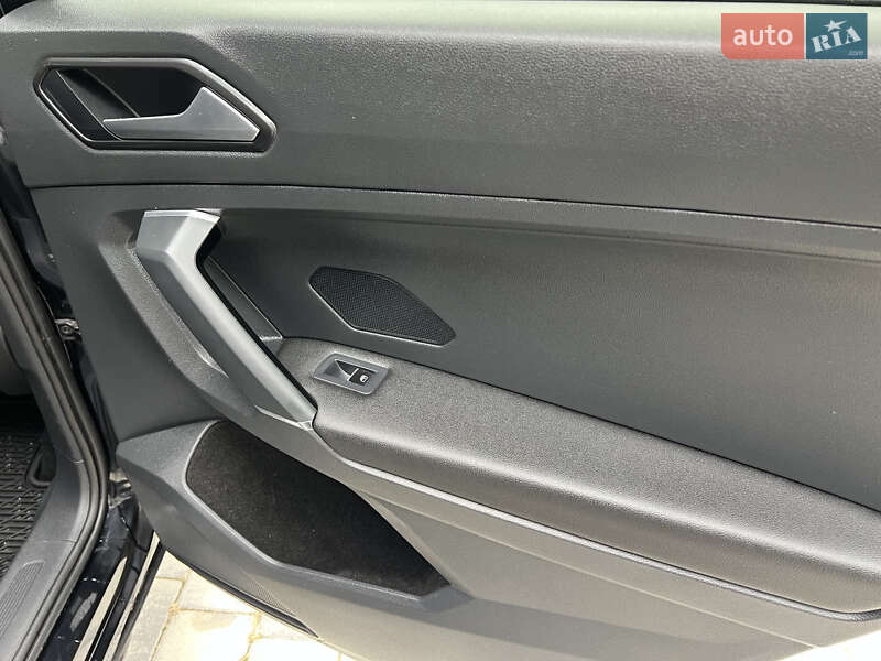 Внедорожник / Кроссовер Volkswagen Tiguan 2017 в Ахтырке фото 10 Внедорожник / Кроссовер Volkswagen Tiguan 2017 в Ахтырке