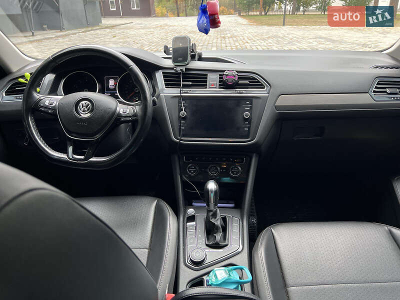 Внедорожник / Кроссовер Volkswagen Tiguan 2017 в Ахтырке фото 19 Внедорожник / Кроссовер Volkswagen Tiguan 2017 в Ахтырке