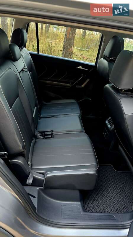 Внедорожник / Кроссовер Volkswagen Tiguan 2023 в Изюме