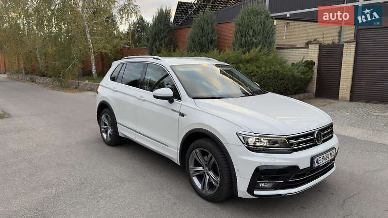 Внедорожник / Кроссовер Volkswagen Tiguan 2019 в Новомосковске фото 3 Внедорожник / Кроссовер Volkswagen Tiguan 2019 в Новомосковске
