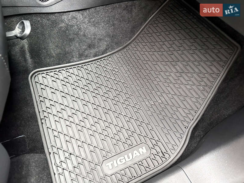 Внедорожник / Кроссовер Volkswagen Tiguan 2024 в Киеве