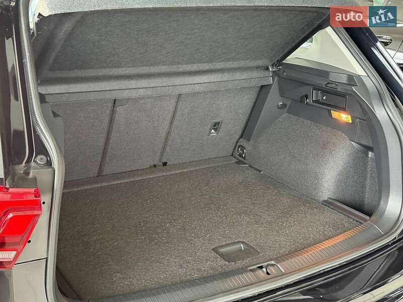 Внедорожник / Кроссовер Volkswagen Tiguan 2021 в Одессе