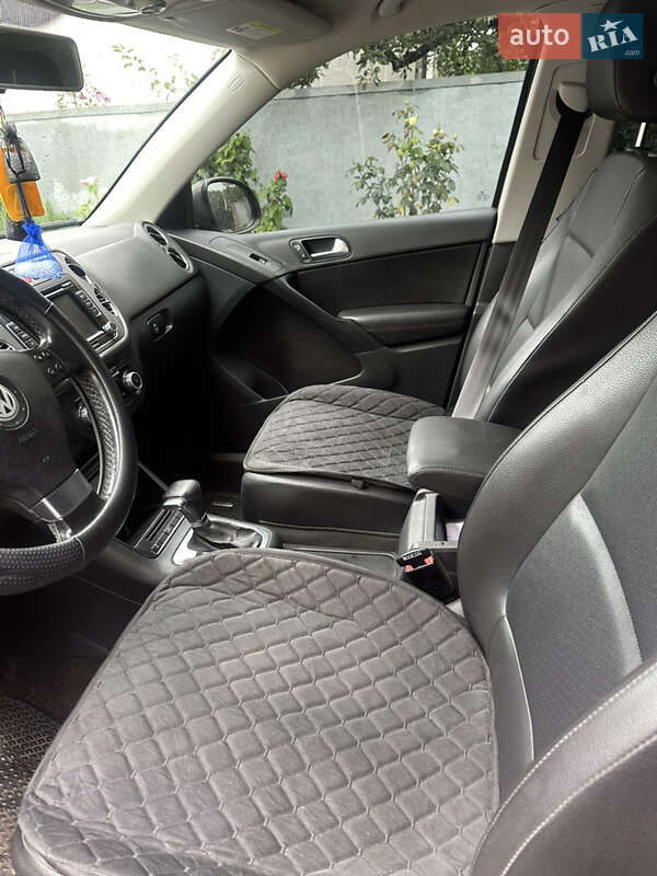 Позашляховик / Кросовер Volkswagen Tiguan 2010 в Коломиї