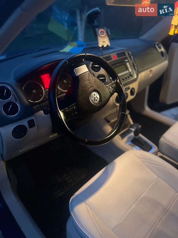 Внедорожник / Кроссовер Volkswagen Tiguan 2008 в Львове
