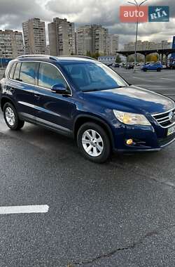 Внедорожник / Кроссовер Volkswagen Tiguan 2008 в Киеве
