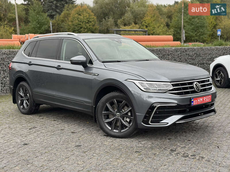 Позашляховик / Кросовер Volkswagen Tiguan 2024 в Львові