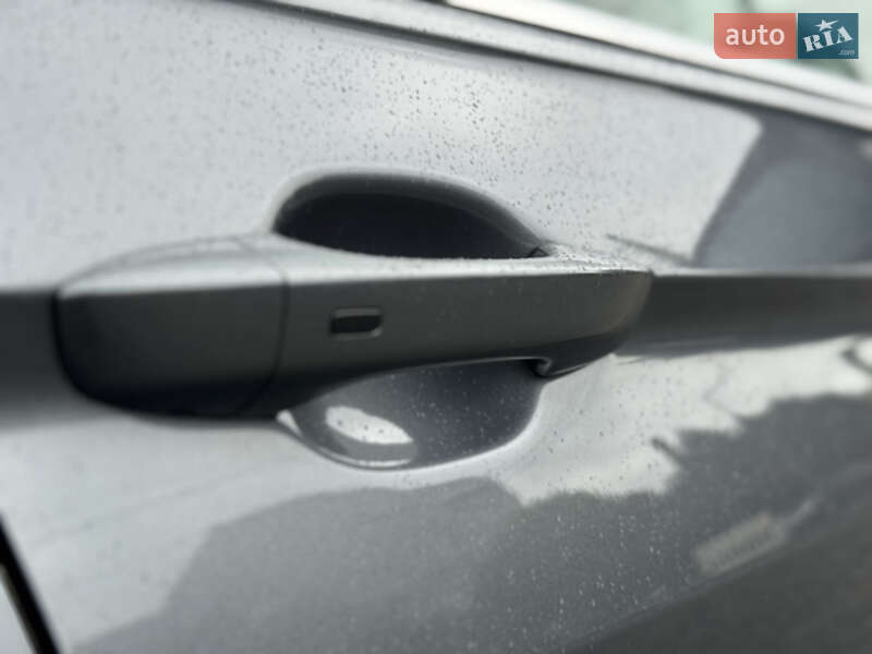 Позашляховик / Кросовер Volkswagen Tiguan 2024 в Львові