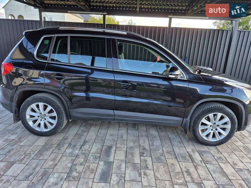 Внедорожник / Кроссовер Volkswagen Tiguan 2010 в Ковеле