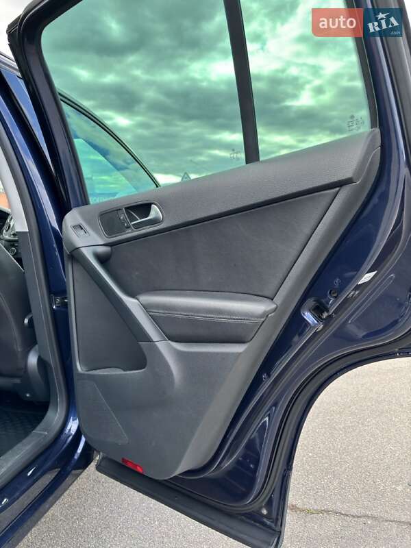 Позашляховик / Кросовер Volkswagen Tiguan 2017 в Києві