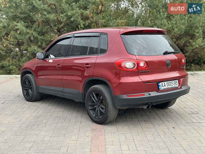 Внедорожник / Кроссовер Volkswagen Tiguan 2008 в Киеве