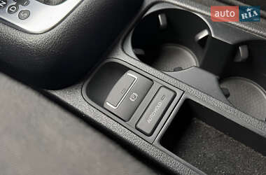 Внедорожник / Кроссовер Volkswagen Tiguan 2008 в 
