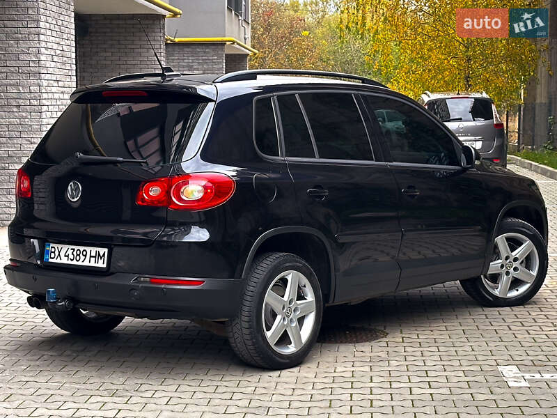Позашляховик / Кросовер Volkswagen Tiguan 2009 в Хмельницькому