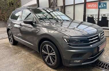 Позашляховик / Кросовер Volkswagen Tiguan 2018 в Дніпрі