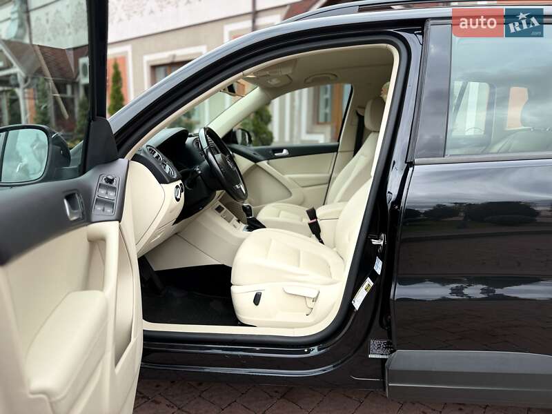 Внедорожник / Кроссовер Volkswagen Tiguan 2017 в Стрые