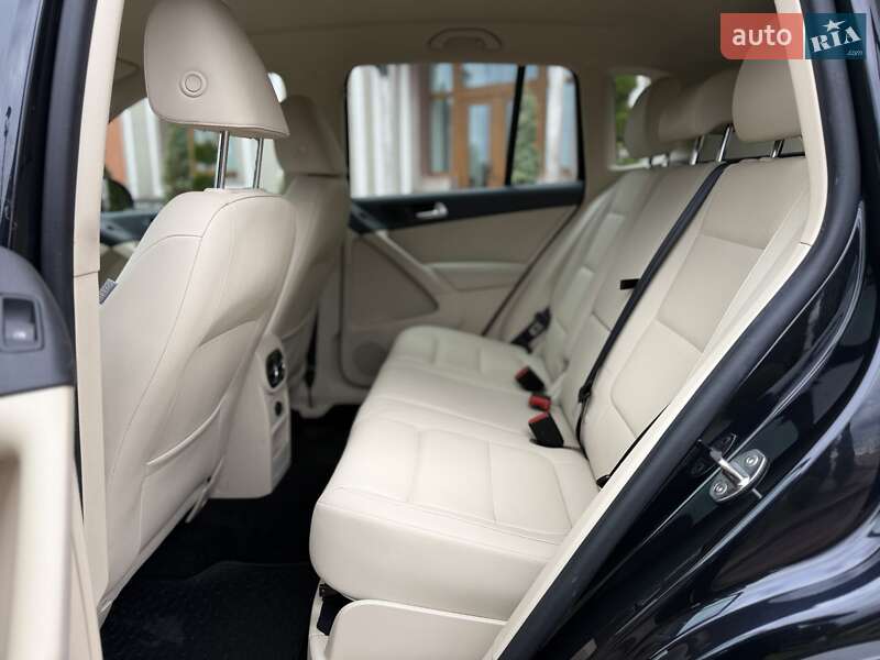 Внедорожник / Кроссовер Volkswagen Tiguan 2017 в Стрые
